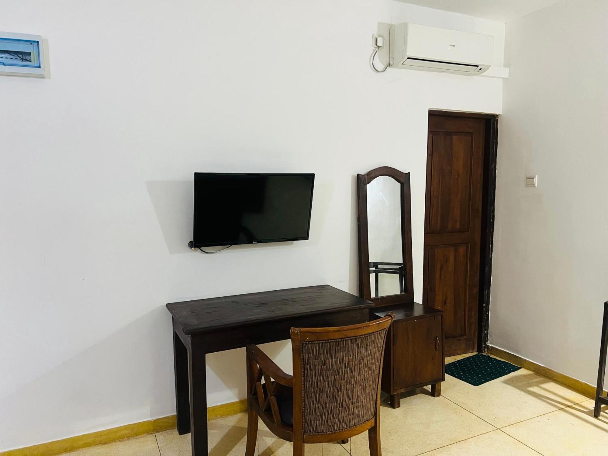 Kingfisher Resort & Retreat Sigiriya Habitación foto